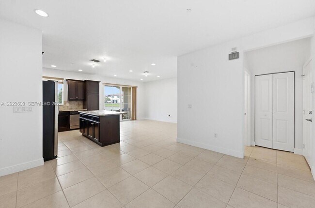 Building Photo - 3065 Tortola Way