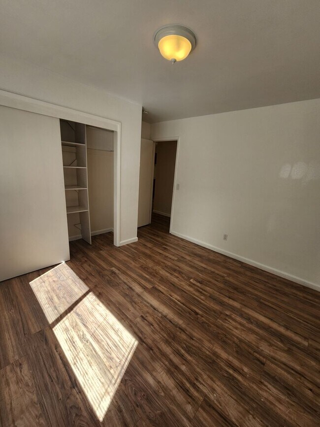 Building Photo - 2 Bed, 1 Bath Single Level Grover Beach Condo- Small Pets Considered