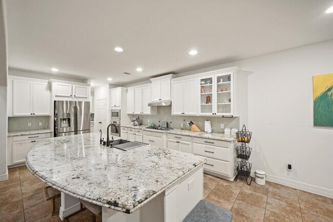 Building Photo - 5527 Mangrove Creek Ln