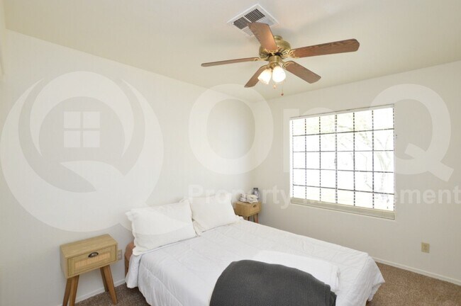 Building Photo - 6609 N 85th Dr