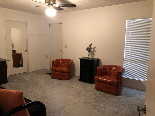 Building Photo - 171 Leisure World