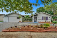 Building Photo - 20615 NE 9th Ct