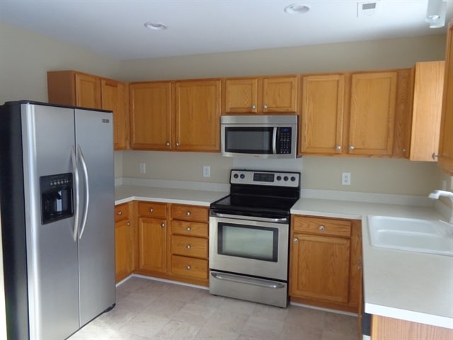 Building Photo - 10510 Glory Meadow Ct