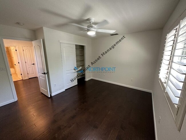 Building Photo - 4BR/3BA w/ Solar + Downstairs Bed/Bath in Whitney Oaks