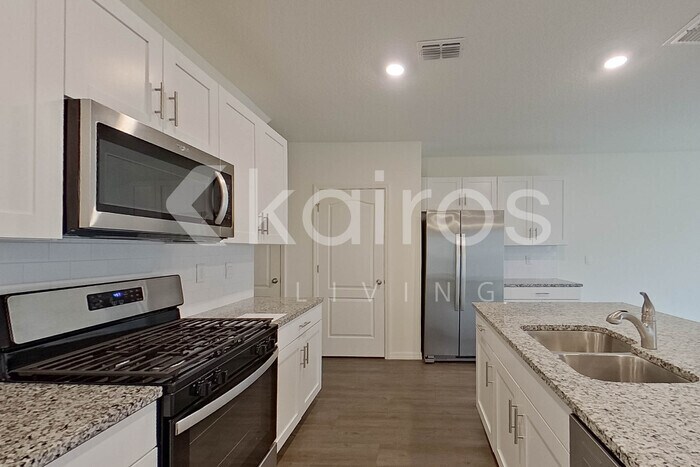 Building Photo - 32216 Edson Ave