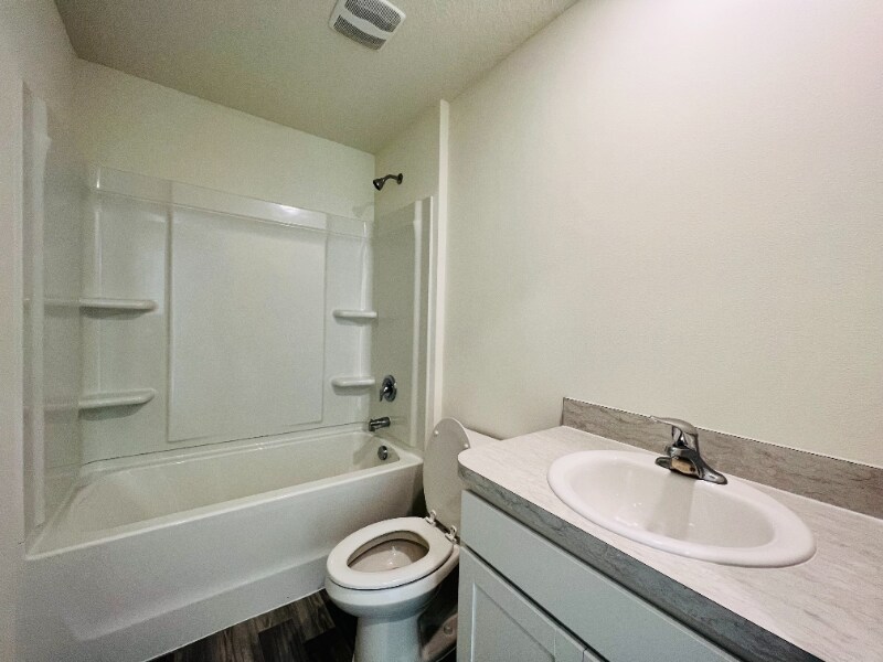 Building Photo - 1094 Harlingen Rd SW