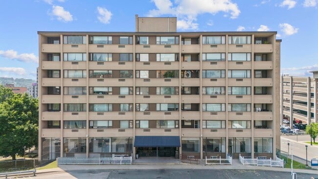Building Photo - Jefferson Square Apartments