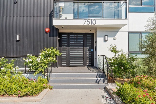 Building Photo - 7510 Sepulveda Blvd