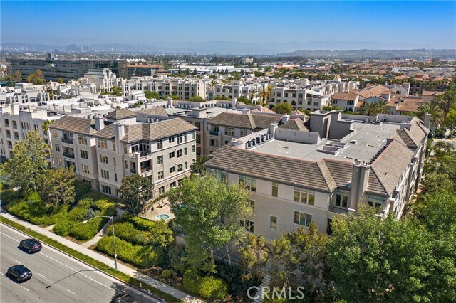 Building Photo - 6001 Crescent Park E