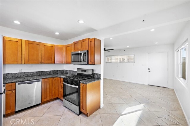 Building Photo - 128 W Escalones