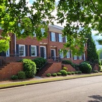 Building Photo - 1111 Surrey Ln