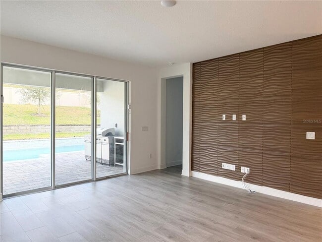 Building Photo - 15050 Lake Bessie Loop