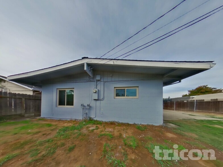 Building Photo - 5321 57th St