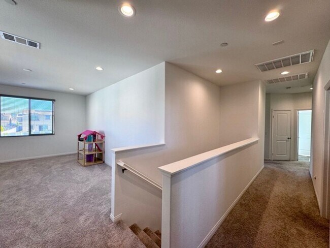 Building Photo - Welcome to this stunning two-story home lo...