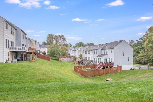 Building Photo - 8605 Sweet Rose Ct