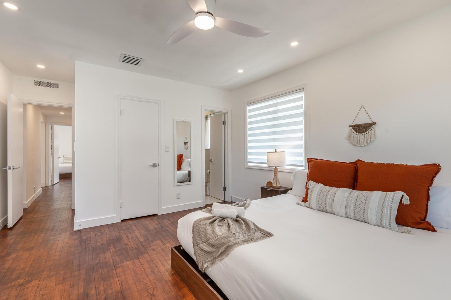 Building Photo - 616 NE 16th Terrace