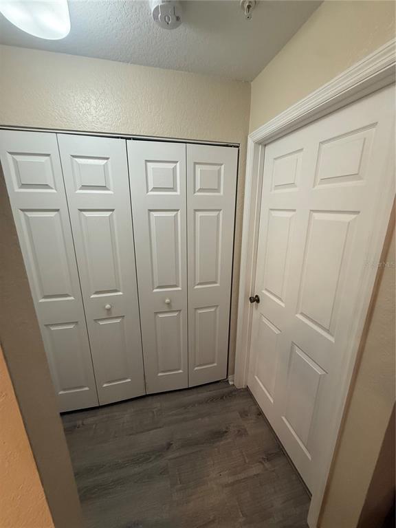 Building Photo - 8911 Manor Loop