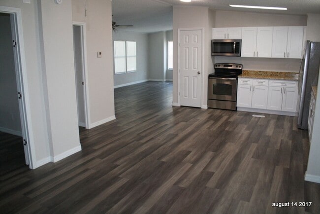 Building Photo - Beautifully updated Mobile home in Wesley ...