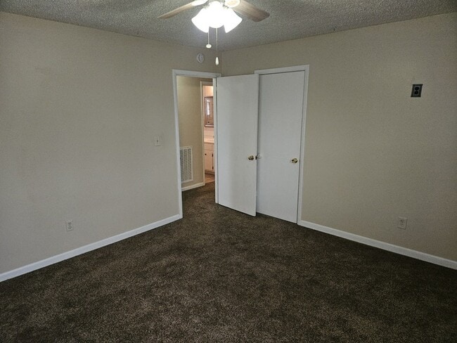 Building Photo - 203 Branch Trail