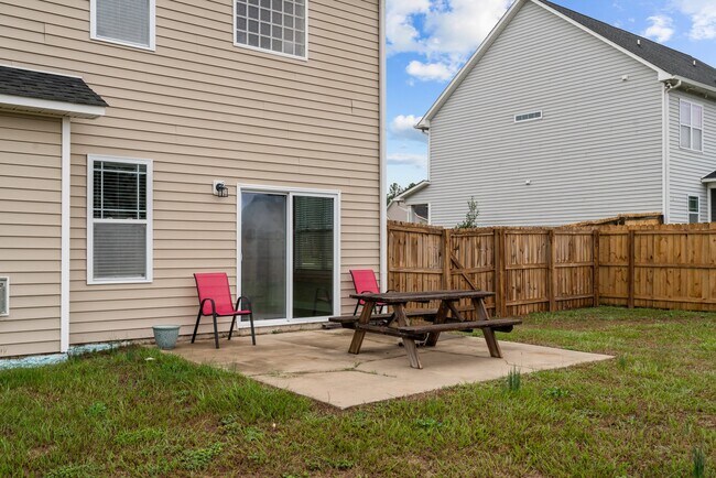 Building Photo - 133 Lockwood Dr