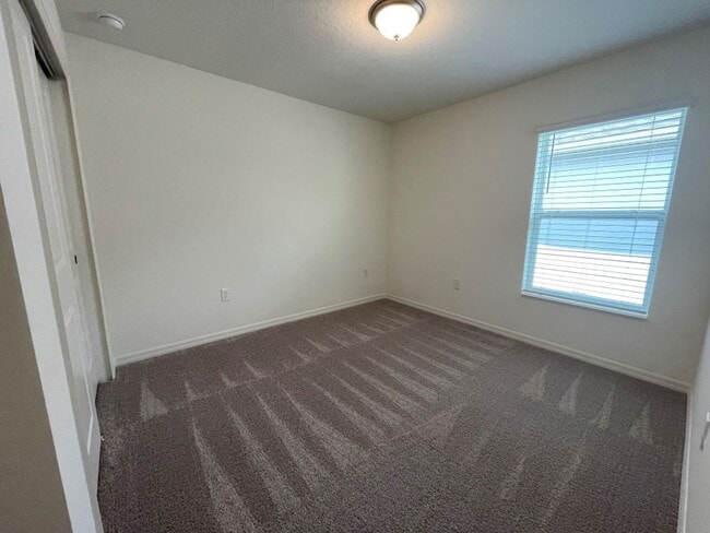 Building Photo - 1529 Venice Ln