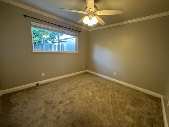 Building Photo - Home for Rent in South Woodland with Solar