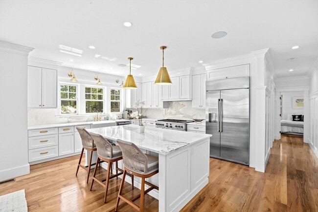 Building Photo - 10 Ocean Ledge Dr