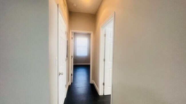 Building Photo - 1645 Cumin Dr