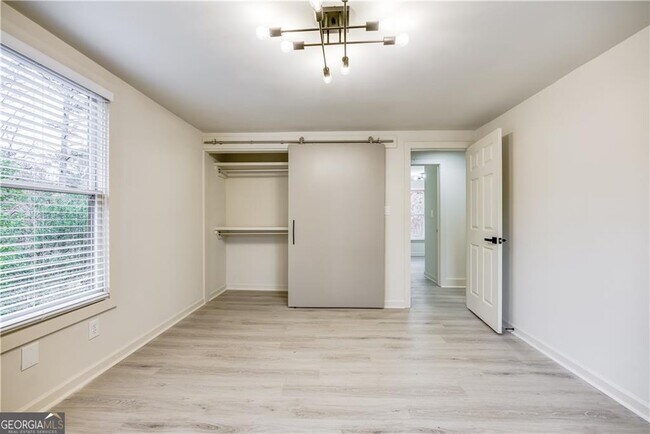 Building Photo - 3254 Newcastle Way