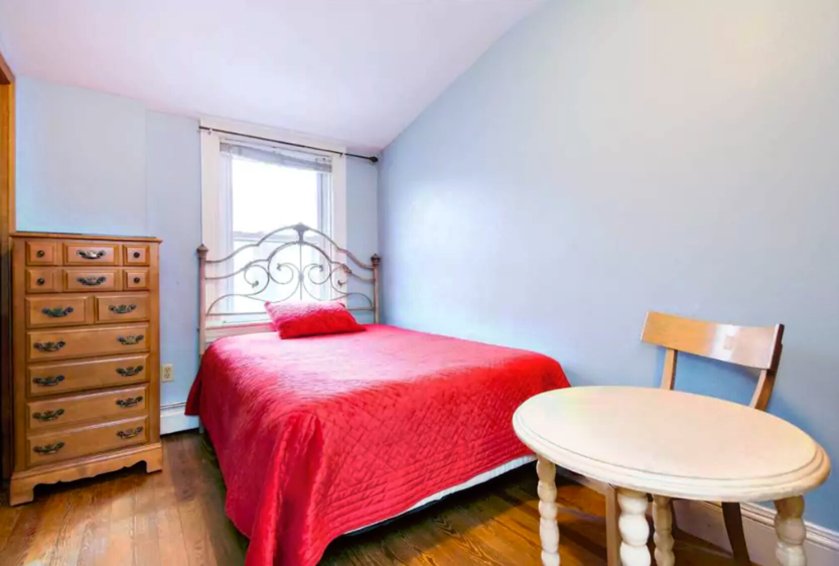 Building Photo - 619 Smith St