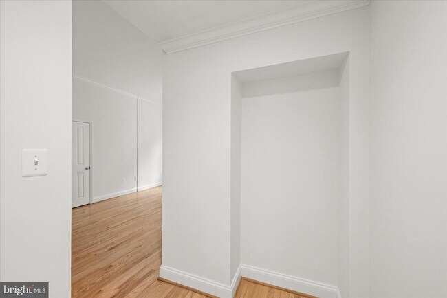 Building Photo - 1701 16th St NW