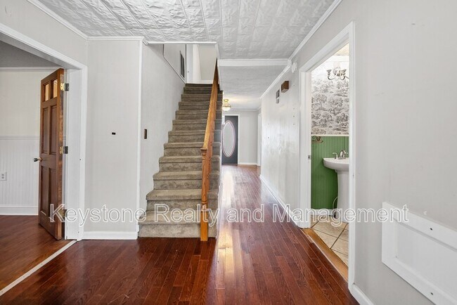 Building Photo - 1340 Donelson Pkwy