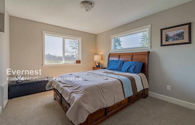 Building Photo - 17017 NE 78th Way