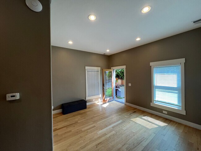 Building Photo - Great Home in Curtis Park, Just blocks to ...