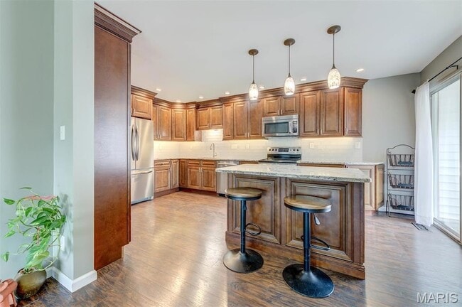 Building Photo - 14991 Broadmont Dr