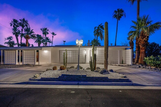 Building Photo - 38951 Bel Air Dr