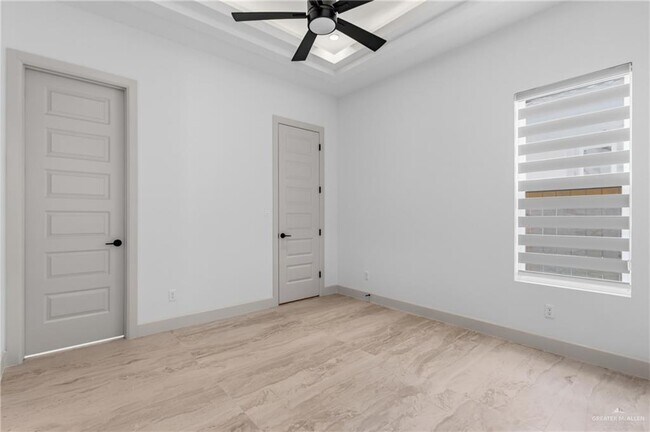 Building Photo - 1201 Dolores Del Rio Ave