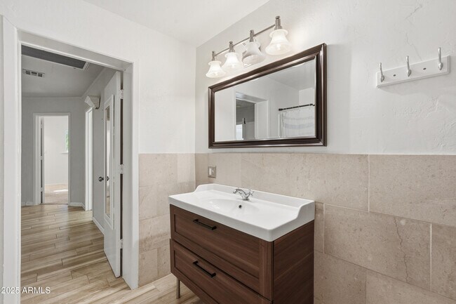 Building Photo - 21047 S 156th St