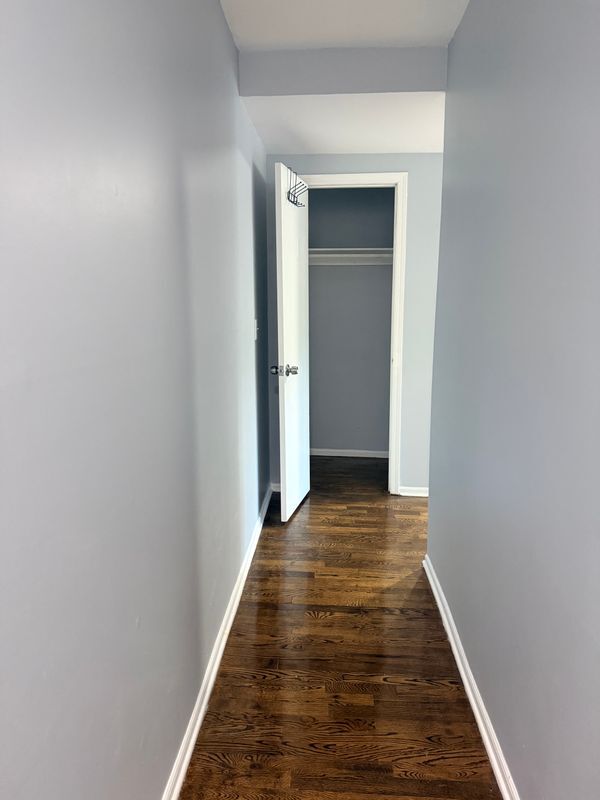 Building Photo - 128 College Dr