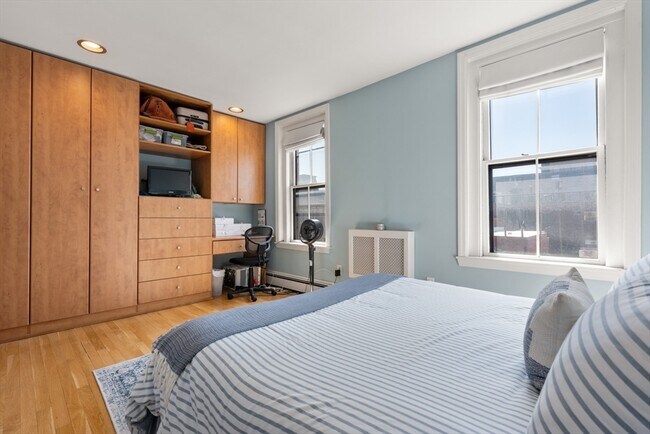 Building Photo - 44 Chandler St