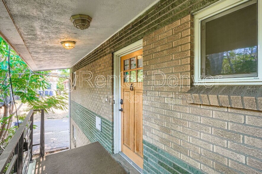 Building Photo - 23 N Clarkson St