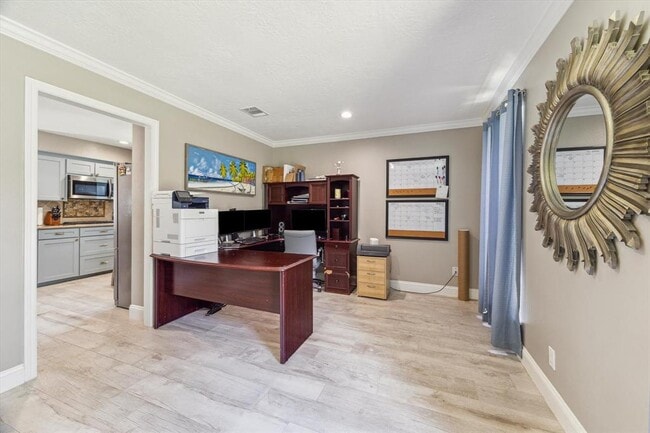 Building Photo - 4311 Meadowbank Dr
