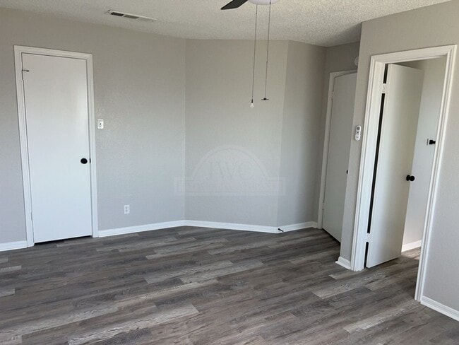 Building Photo - 2802 Delta Cir