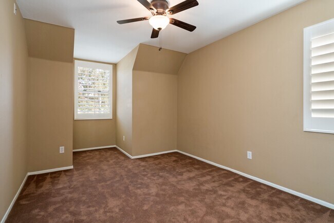 Building Photo - 4483 Salisbury Dr