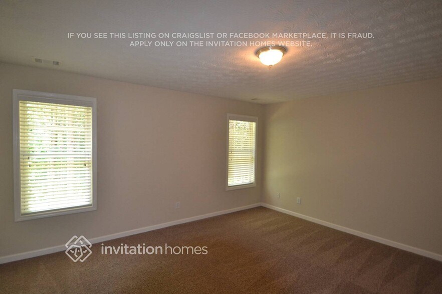 Building Photo - 2546 Rainshower Dr