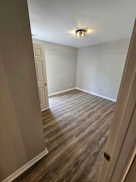 Building Photo - 714 Terrace Creek Dr