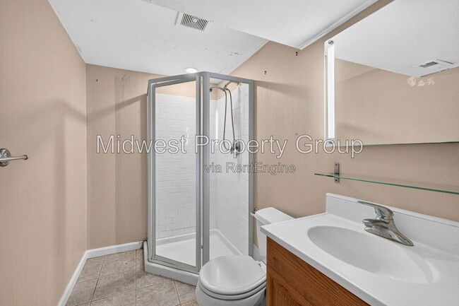 Building Photo - 1205 Acredale Dr