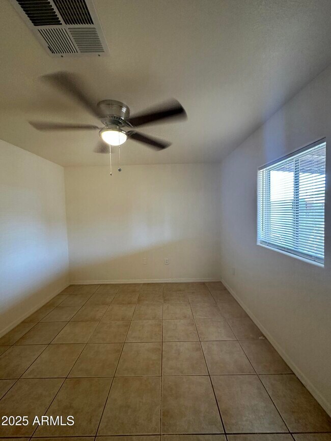 Building Photo - 4324 N 72nd Dr