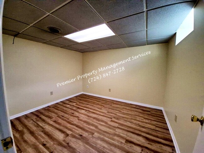 Building Photo - 1820 9th Ave