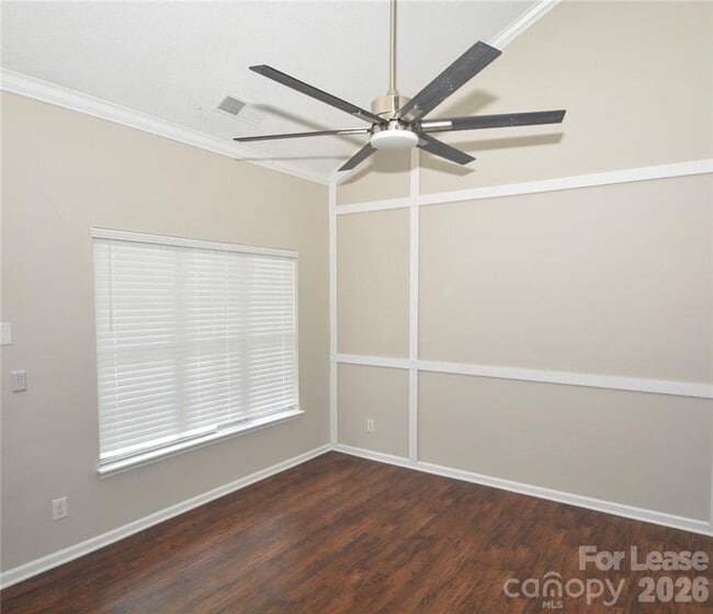 Building Photo - 605 Mountainwater Dr